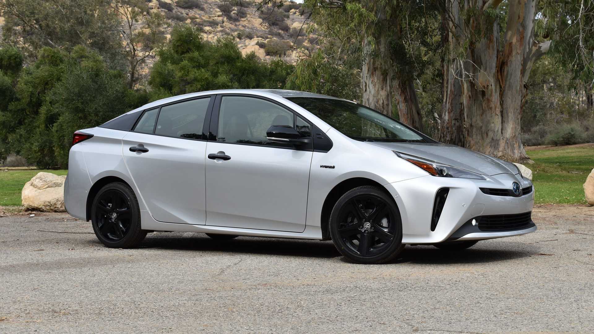 Pros and Cons on Buying Electric Vehicles in Rwanda